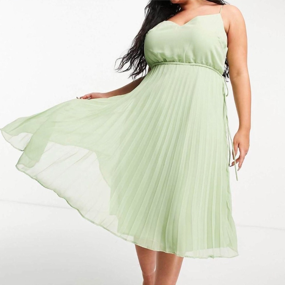 ASOS Curve Light Green Pleated Midi Dress – Women’s Size 18
